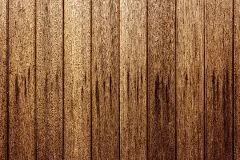 Houten schutting in de tuin
