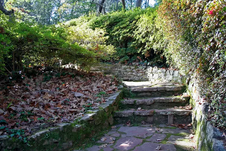 Tuinpad van natuursteen